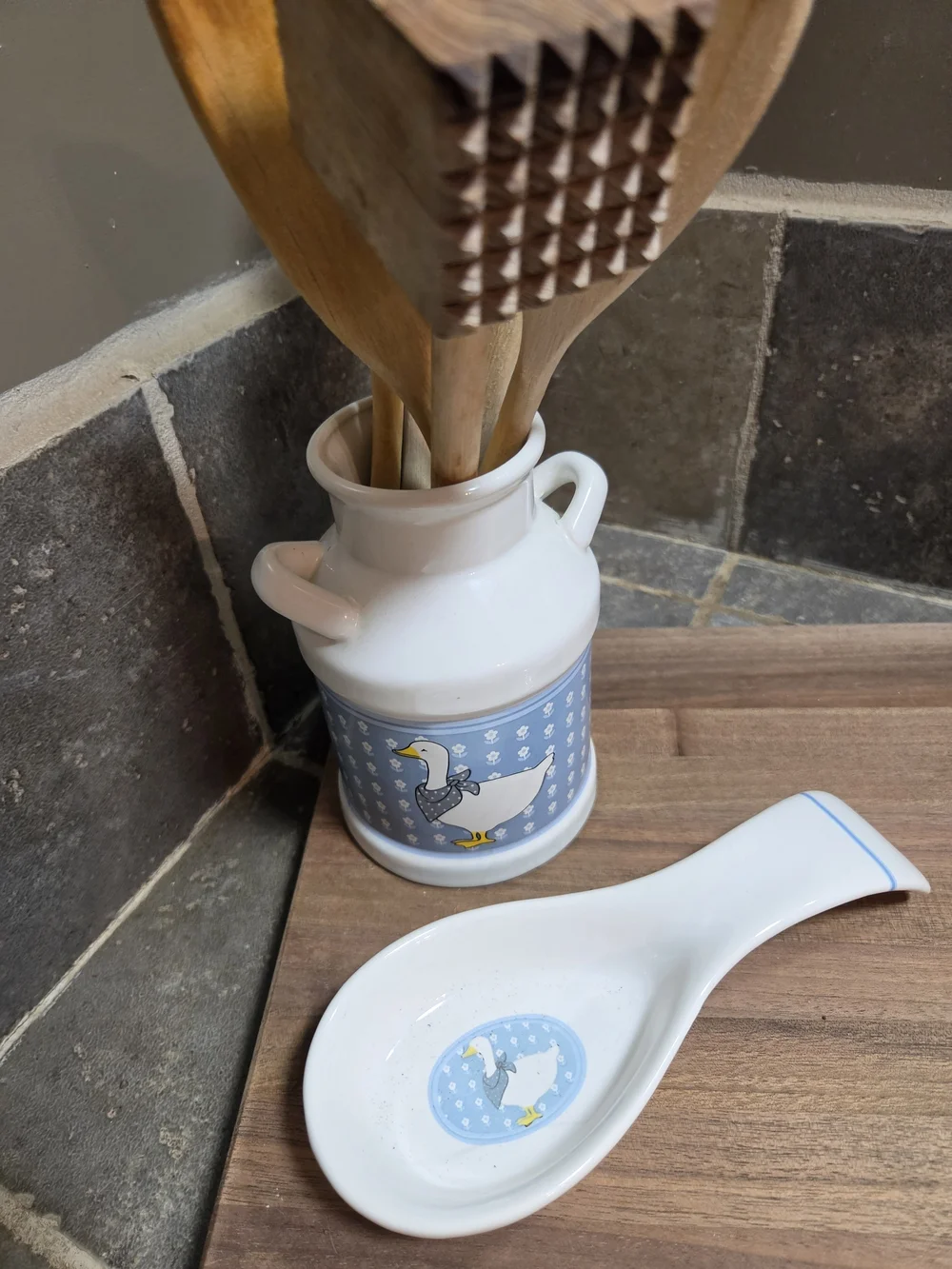 Source Unknown ceramic utensil